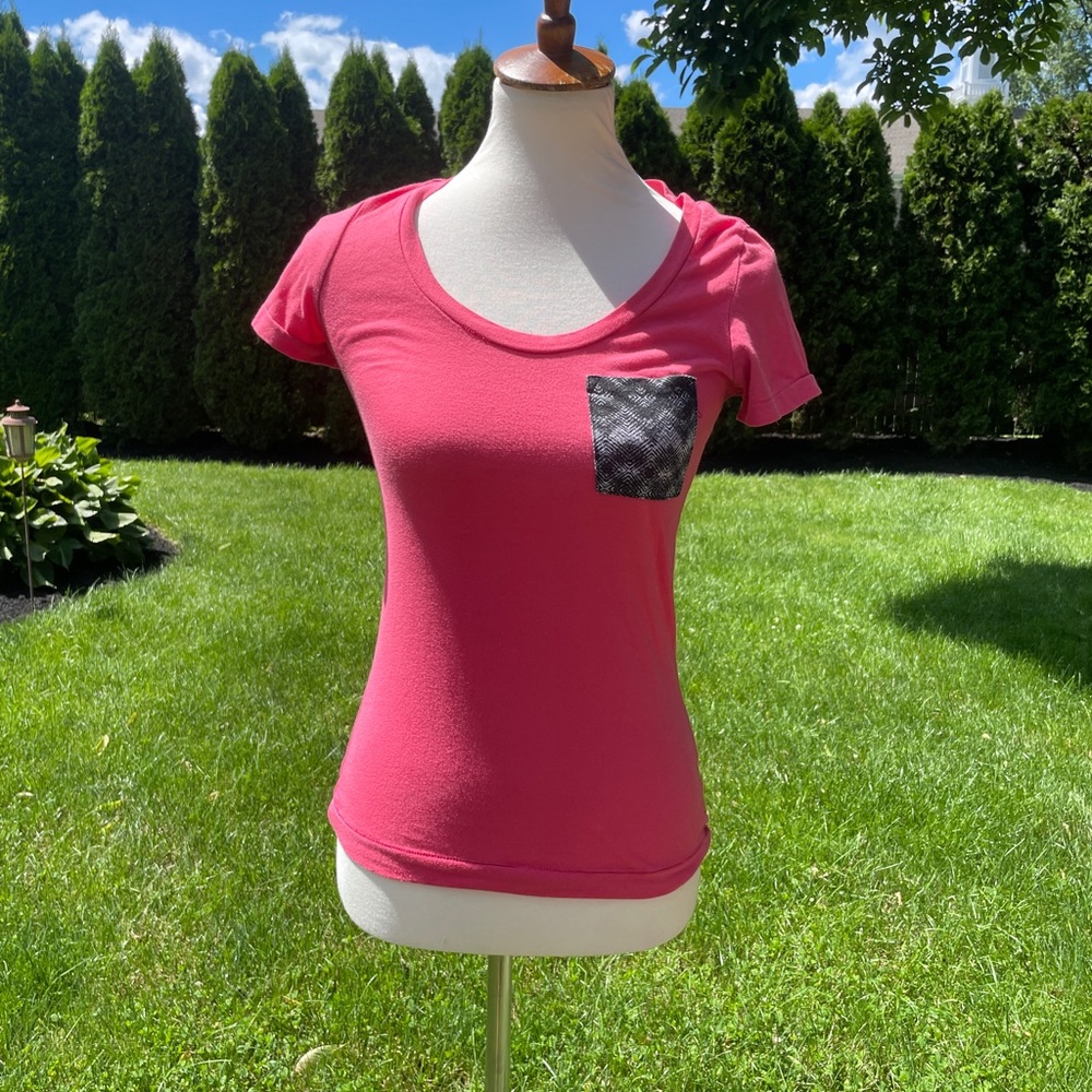 T-Shirt with Pocket Detail
